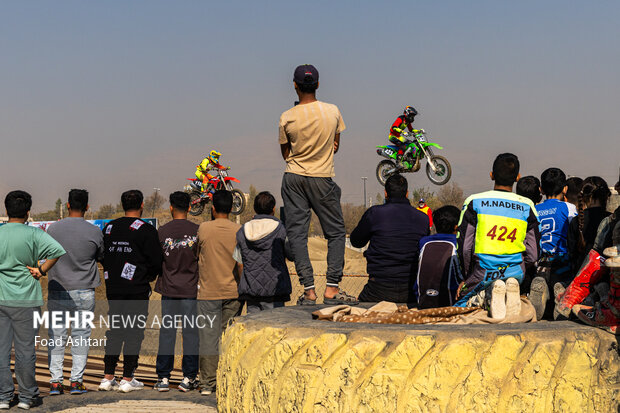 مسابقه موتور کراس قهرمانی کشور