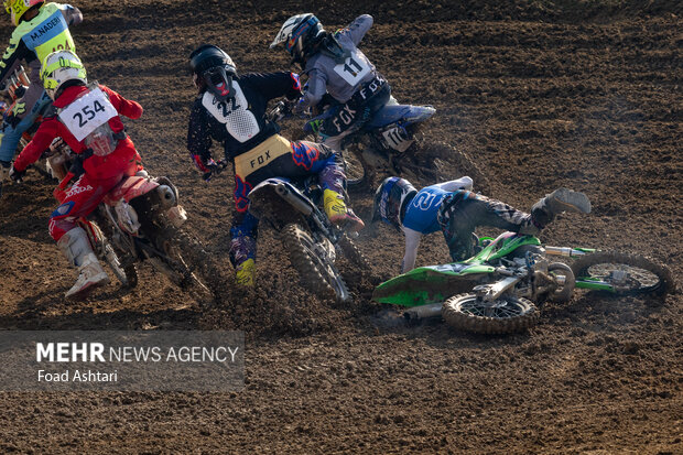 مسابقه موتور کراس قهرمانی کشور