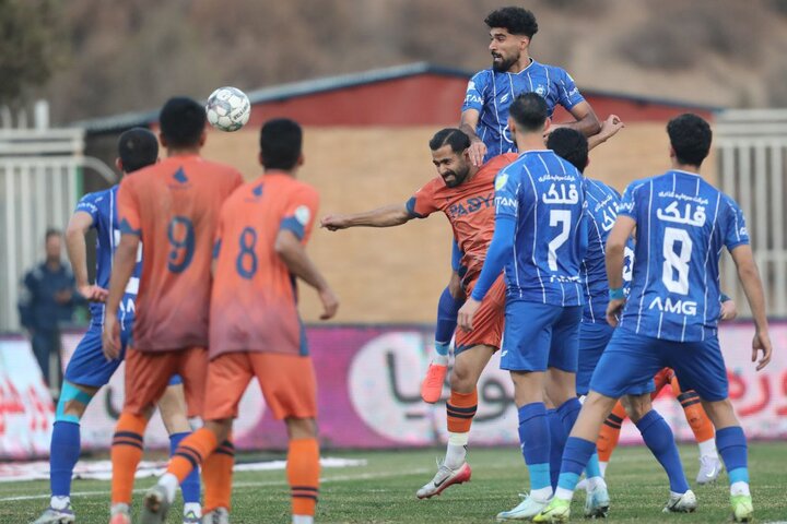 var استقلال را از شکست تلخ نجات داد / صعود سخت آبی‌پوشان با آسانی! 4