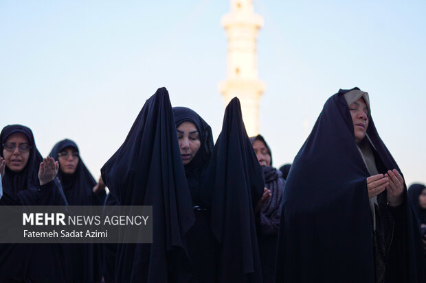 اقامه نماز باران در مسجد مقدس جمکران
