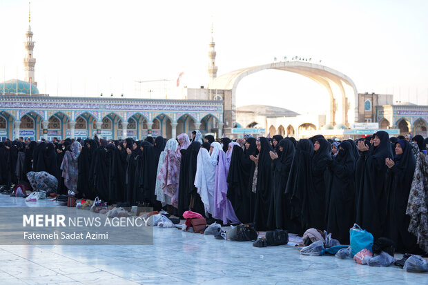 اقامه نماز باران در مسجد مقدس جمکران