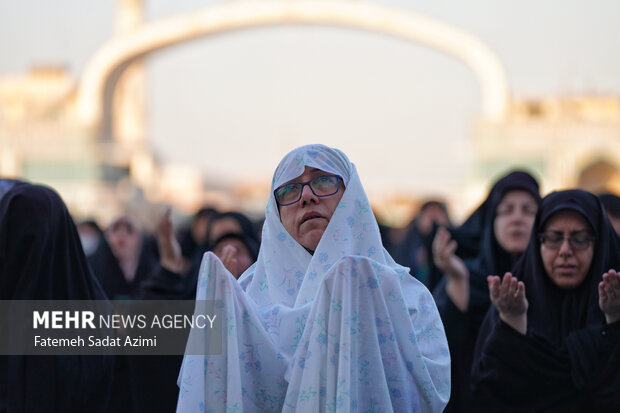 اقامه نماز باران در مسجد مقدس جمکران