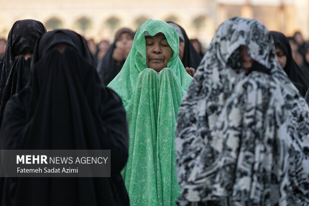 اقامه نماز باران در مسجد مقدس جمکران