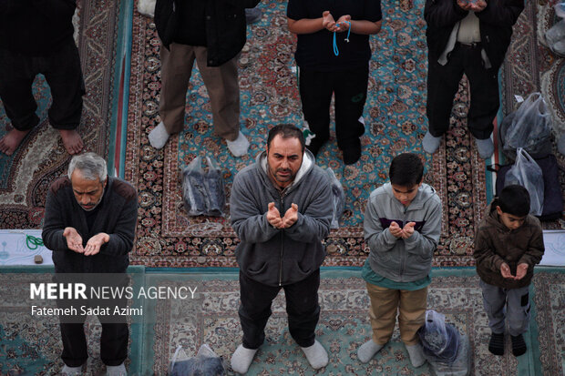 اقامه نماز باران در مسجد مقدس جمکران