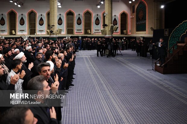 اولین شب مراسم عزاداری ایام شهادت حضرت فاطمةالزهرا (س) در حسینیه امام خمینی(ره)