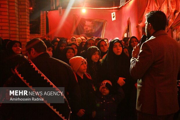 نمایشگاه فاطمیه راه نجات در بیرجند