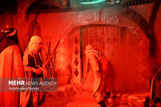 نمایشگاه فاطمیه راه نجات در بیرجند