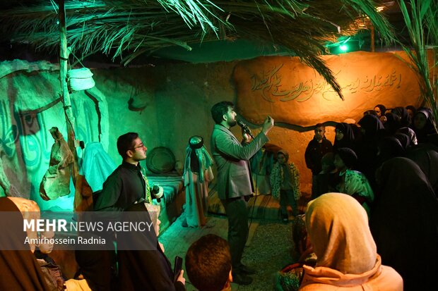 نمایشگاه فاطمیه راه نجات در بیرجند