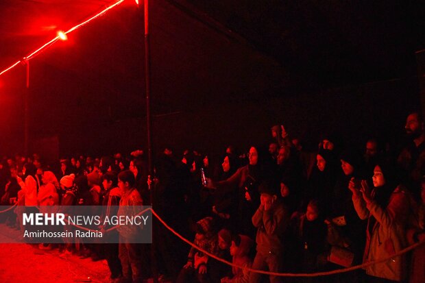 نمایشگاه فاطمیه راه نجات در بیرجند