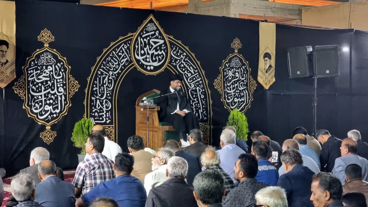 امام جمعه گناوه: شب جمعه زمان نزول رحمت الهی و برآورده شدن دعا است