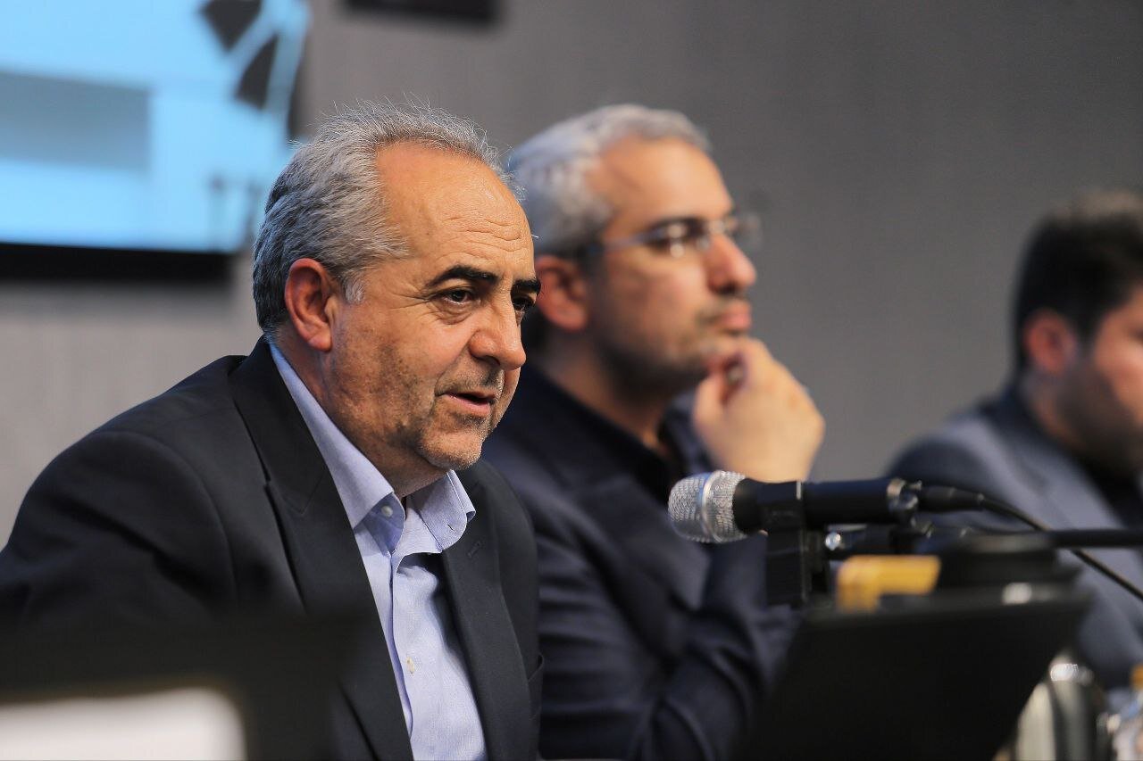 سرمست: احیای گمرکات مرزی پیش‌نیاز جهش تجارت خارجی آذربایجان‌شرقی است