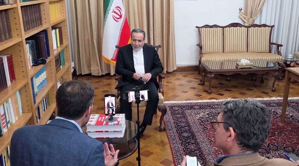 Iran trdi, da je bolj pripravljen kot kdaj koli prej na izraelski napad in si želi uravnotežen dogovor