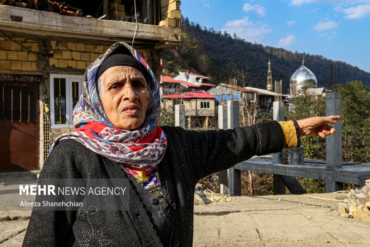 امیدهایی روی خاکستر؛ وقتی دهکده چوبی گیلان هنوز نیمه‌جان است