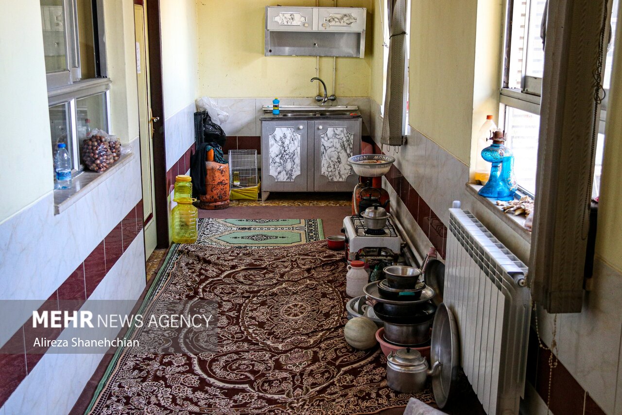 امیدهایی روی خاکستر؛ وقتی دهکده چوبی گیلان هنوز نیمهجان است