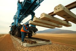 هنرور: اجرای قطعه جوین-اسفراین راه‌آهن ضرورت خراسان شمالی است