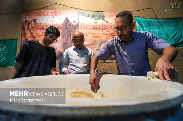 پخت «سمنوی نذری» در یزد همزمان با ایام فاطمیه