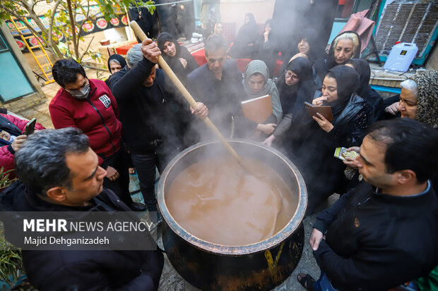 پخت «سمنوی نذری» در یزد همزمان با ایام فاطمیه
