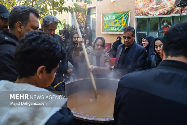 پخت «سمنوی نذری» در یزد همزمان با ایام فاطمیه