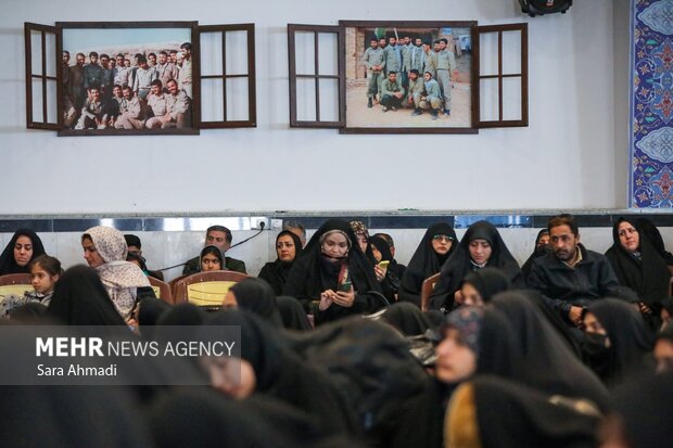 آئین بدرقه جمعی از دانش آموزان دختر مشهدی به راهیان نور