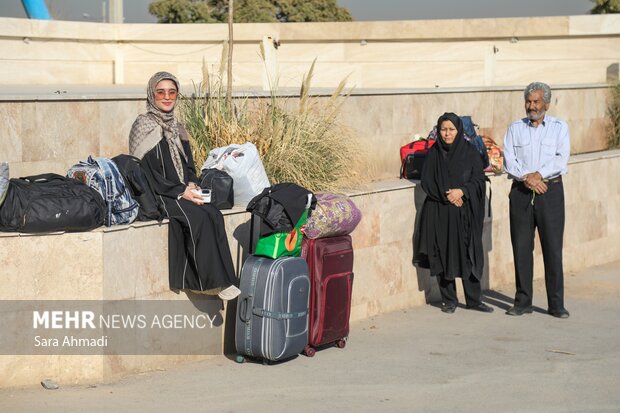 آیین بدرقه نوجوانان دهه هشتادی به کربلا