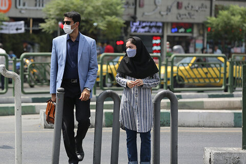 شیوع آنفلوانزا در کرمان و سکوت مسئولان؛ ماسکها چهره مردم را پوشاند