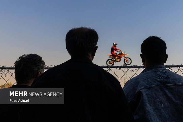 مسابقه موتور کراس قهرمانی کشور