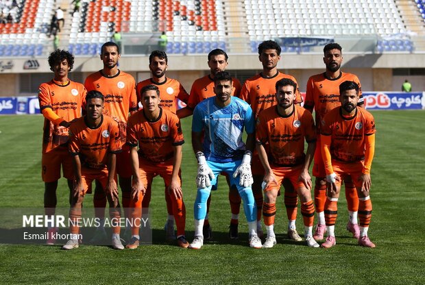 یک شانزدهم جام حذفی ایران گل‌گهر سیرجان و شناور سازی قشم