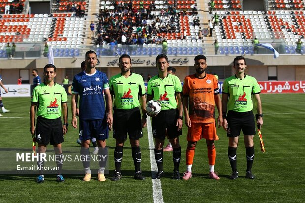 یک شانزدهم جام حذفی ایران گل‌گهر سیرجان و شناور سازی قشم