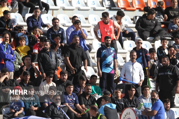 یک شانزدهم جام حذفی ایران گل‌گهر سیرجان و شناور سازی قشم