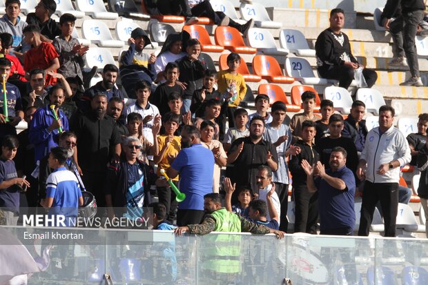 یک شانزدهم جام حذفی ایران گل‌گهر سیرجان و شناور سازی قشم