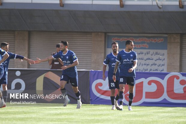 یک شانزدهم جام حذفی ایران گل‌گهر سیرجان و شناور سازی قشم