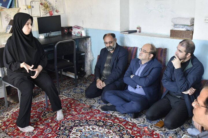 کتابخوانی فراتر از محدودیت‌ها؛ تجلیل از «زهرا محمدزاده» در هرزند جدید