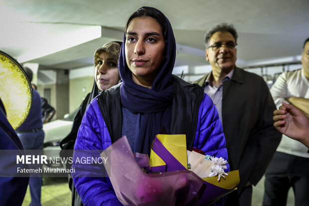 مراسم استقبال مردمی از فاطمه محیطی‌زاده قهرمان بازیهای کشورهای اسلامی