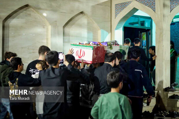 وداع با شهید گمنام در کانون جوانان رضوی رشت