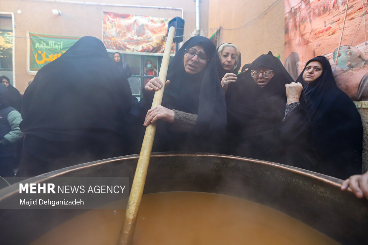 سمنوپزی در محله‌های اصفهان؛ سنتی که طعم سوگواری می‌دهد