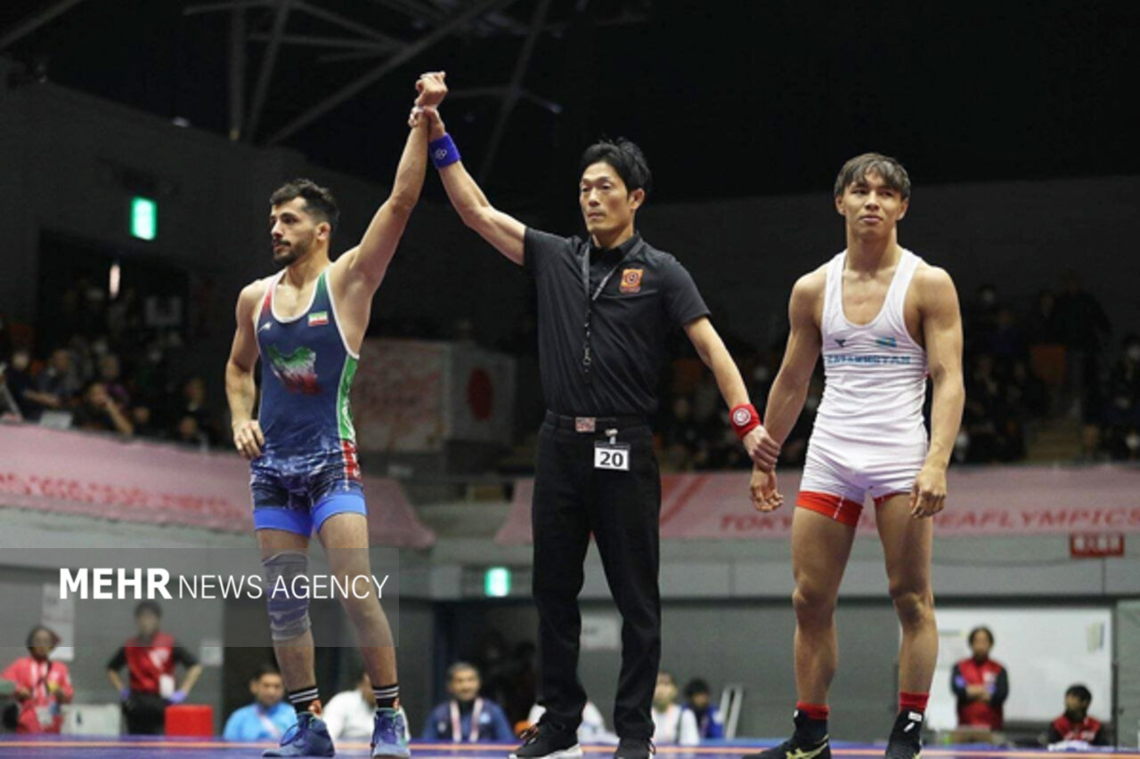 آغاز مدال آوری کشتی با برنز ابوالوفایی؛ هفتمین مدال برای کاروان ایران