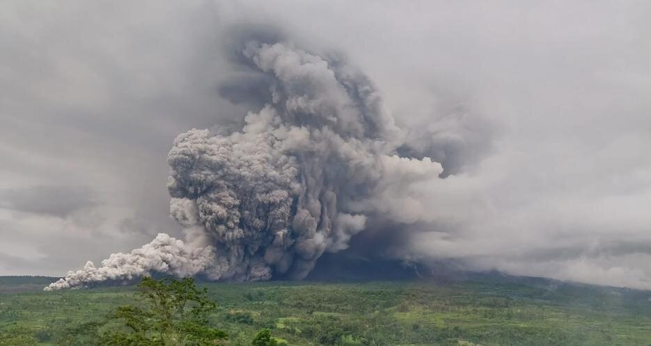 آتشفشان،اندونزي،فاصله