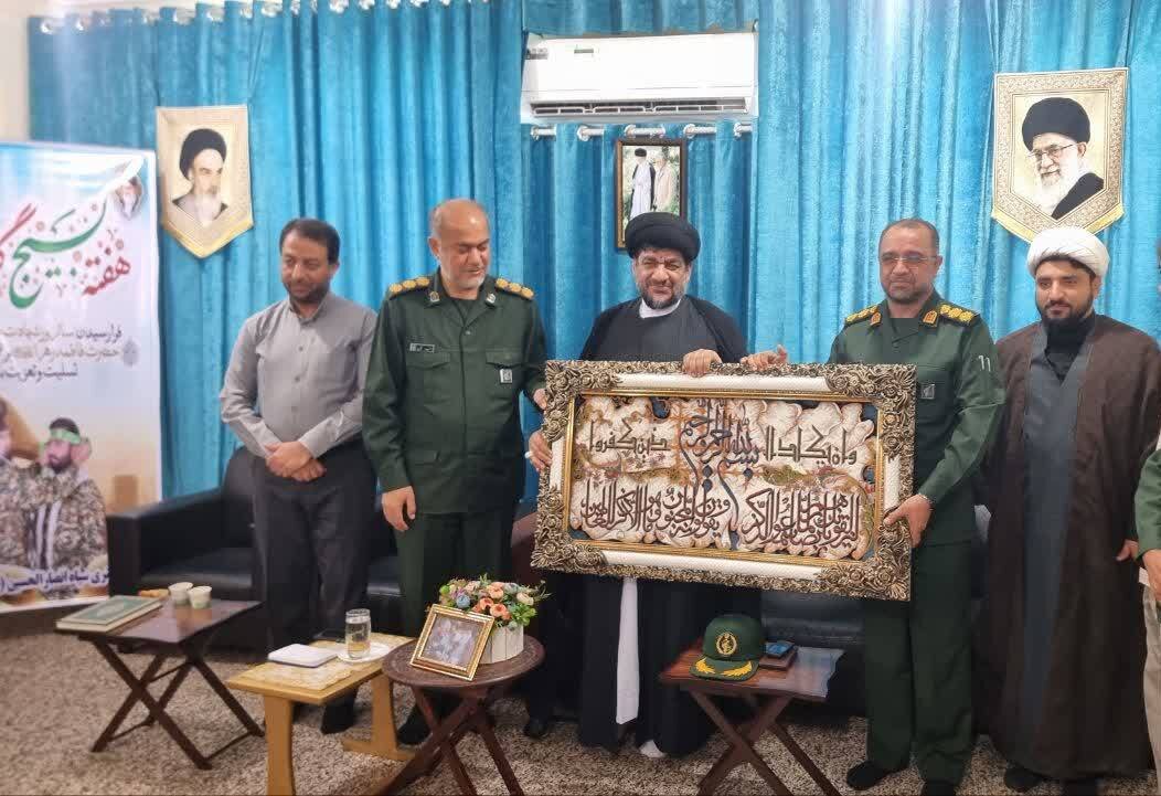 امام جمعه گناوه: تفکر بسیجی سد محکمی در برابر توطئههای دشمنان است