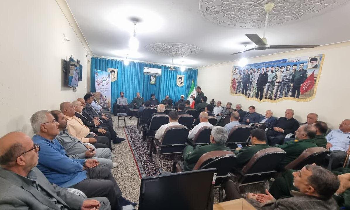 امام جمعه گناوه: تفکر بسیجی سد محکمی در برابر توطئههای دشمنان است