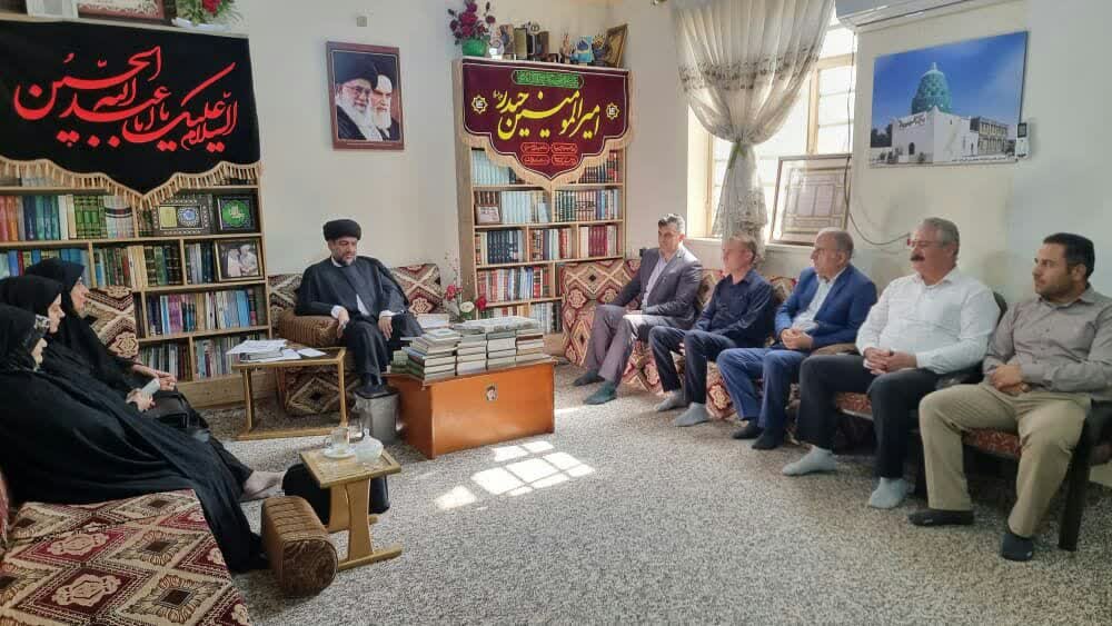 امام جمعه گناوه: کارگروه مشترک بین دانشگاه و نهاد امامت جمعه تشکیل شود