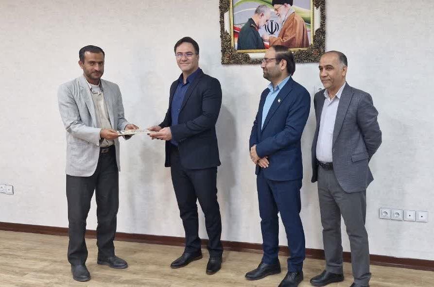 فرماندار تنگستان: ثبت احوال زیربنای توسعه همهجانبه شهرستان است