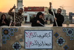 آیین سنتی سمنوپزان در میدان امام حسین (ع)