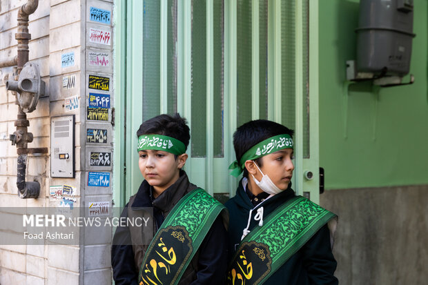 مراسم عزاداری ایام فاطمیه در منطقه قیام تهران