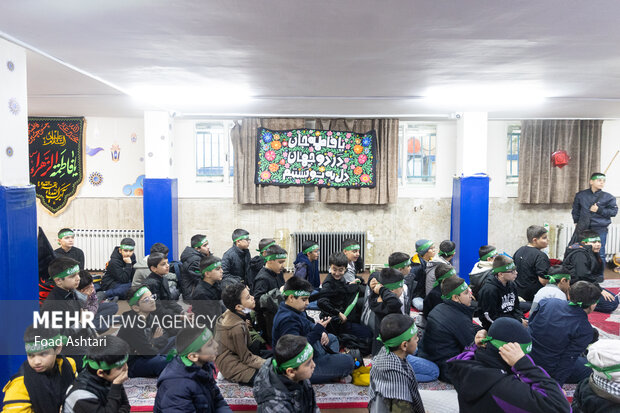 مراسم عزاداری ایام فاطمیه در منطقه قیام تهران