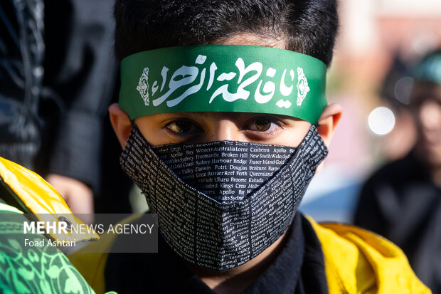 مراسم عزاداری ایام فاطمیه در منطقه قیام تهران