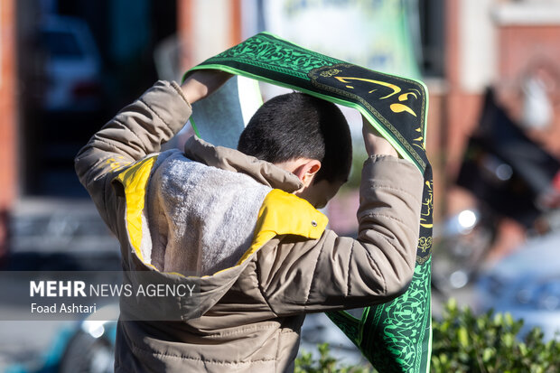 مراسم عزاداری ایام فاطمیه در منطقه قیام تهران