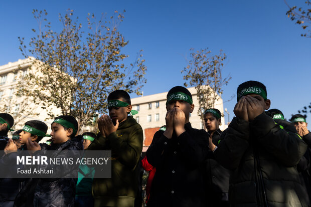 مراسم عزاداری ایام فاطمیه در منطقه قیام تهران