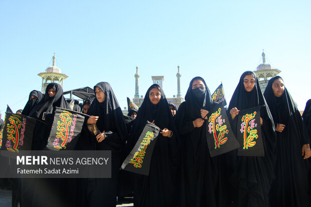 دسته عزاداری بانوان در قم