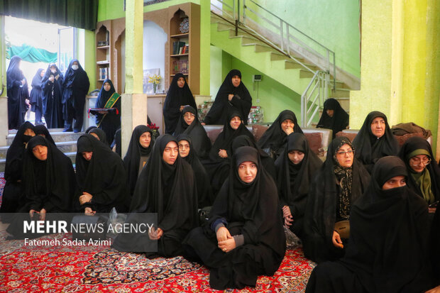 دسته عزاداری بانوان در قم