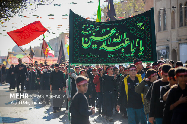 دسته عزاداری نسل فاطمی در یزد